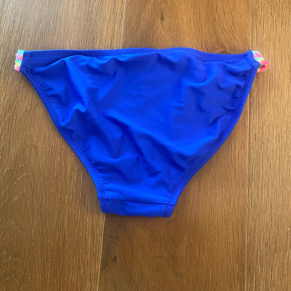 Blue Bikini - Picture 5 of 6
